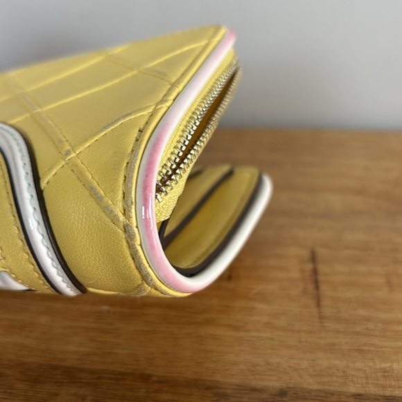 Tory Burch Small Fleming Soft Patent Leather Border Yellow Wallet - Picture 9 of 14